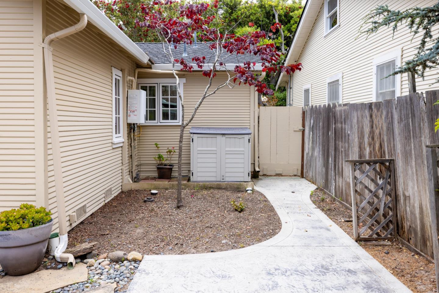 Detail Gallery Image 35 of 42 For 782 Junipero Ave, Pacific Grove,  CA 93950 - 2 Beds | 2 Baths