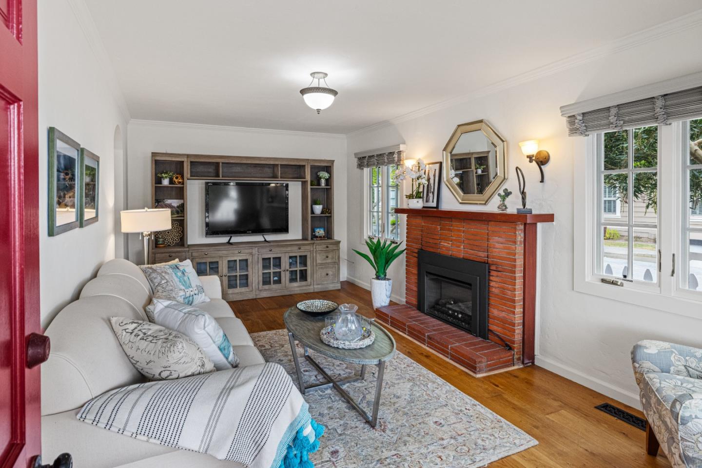 Detail Gallery Image 6 of 42 For 782 Junipero Ave, Pacific Grove,  CA 93950 - 2 Beds | 2 Baths
