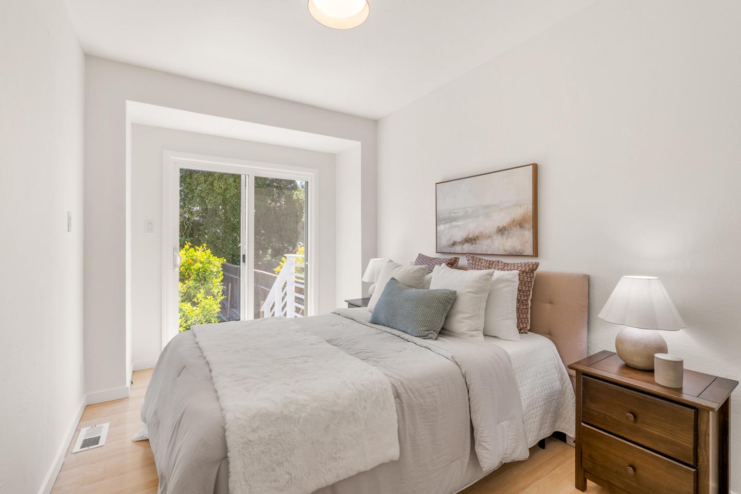 Detail Gallery Image 13 of 27 For 279 Elm Ave, San Bruno,  CA 94066 - 2 Beds | 1 Baths