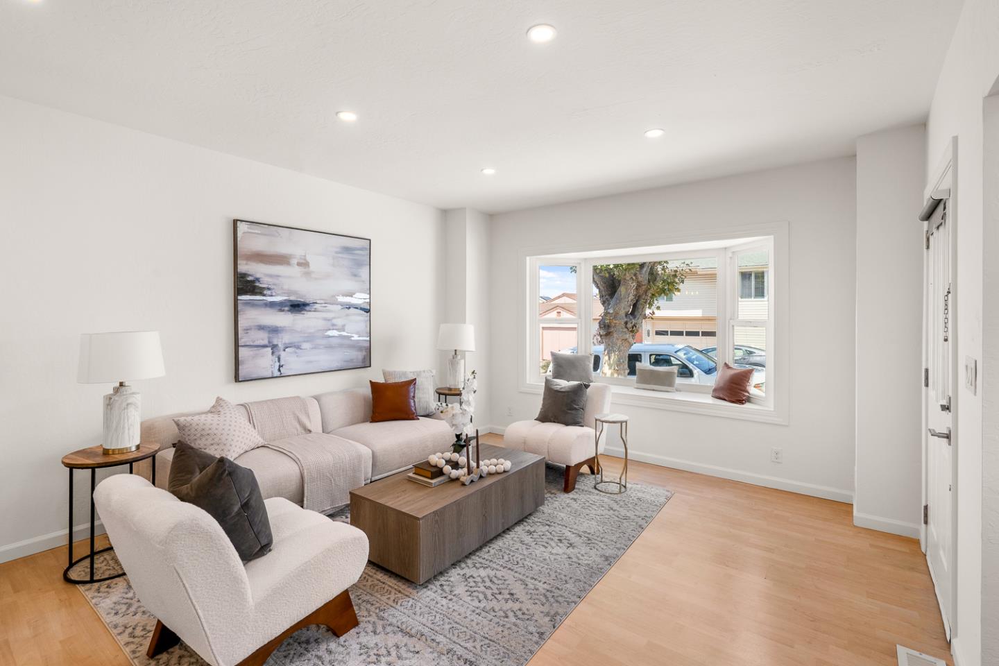 Detail Gallery Image 5 of 27 For 279 Elm Ave, San Bruno,  CA 94066 - 2 Beds | 1 Baths