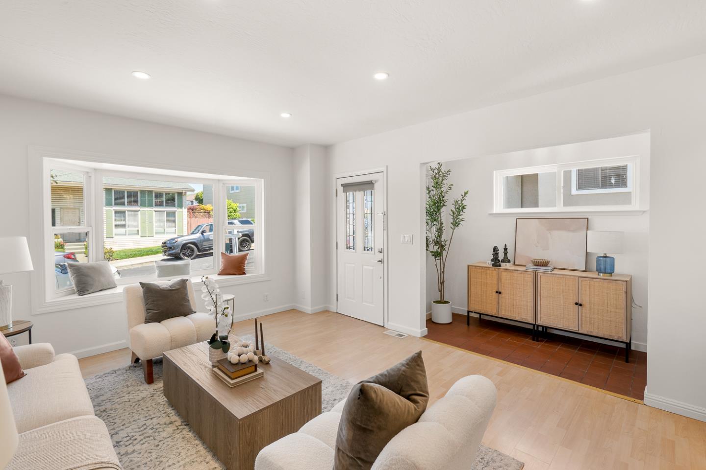 Detail Gallery Image 6 of 27 For 279 Elm Ave, San Bruno,  CA 94066 - 2 Beds | 1 Baths