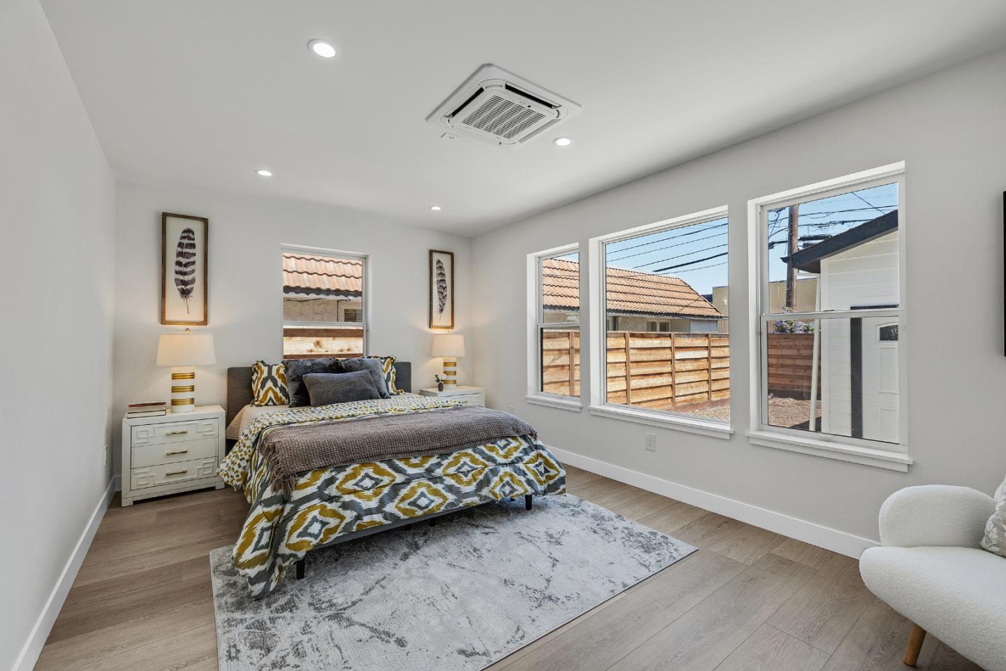 Detail Gallery Image 19 of 50 For 35 Arch St, Redwood City,  CA 94062 - 7 Beds | 4/1 Baths