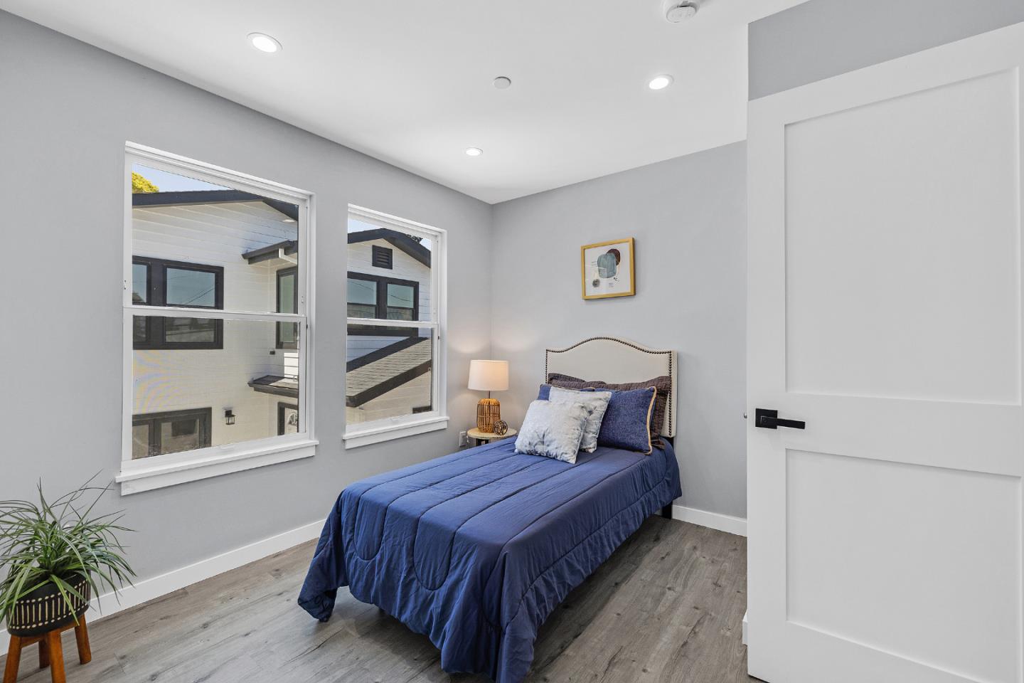 Detail Gallery Image 45 of 50 For 35 Arch St, Redwood City,  CA 94062 - 7 Beds | 4/1 Baths