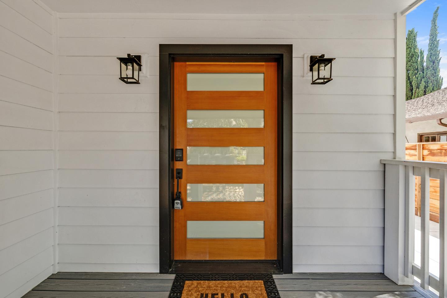 Detail Gallery Image 5 of 50 For 35 Arch St, Redwood City,  CA 94062 - 7 Beds | 4/1 Baths