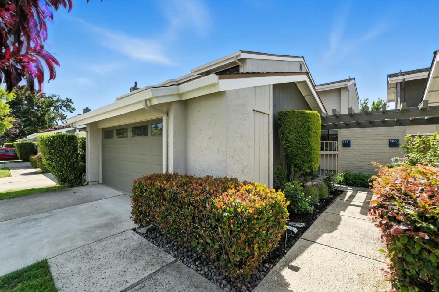 Detail Gallery Image 1 of 76 For 588 Marlin Ct, Redwood City,  CA 94065 - 2 Beds | 2/1 Baths