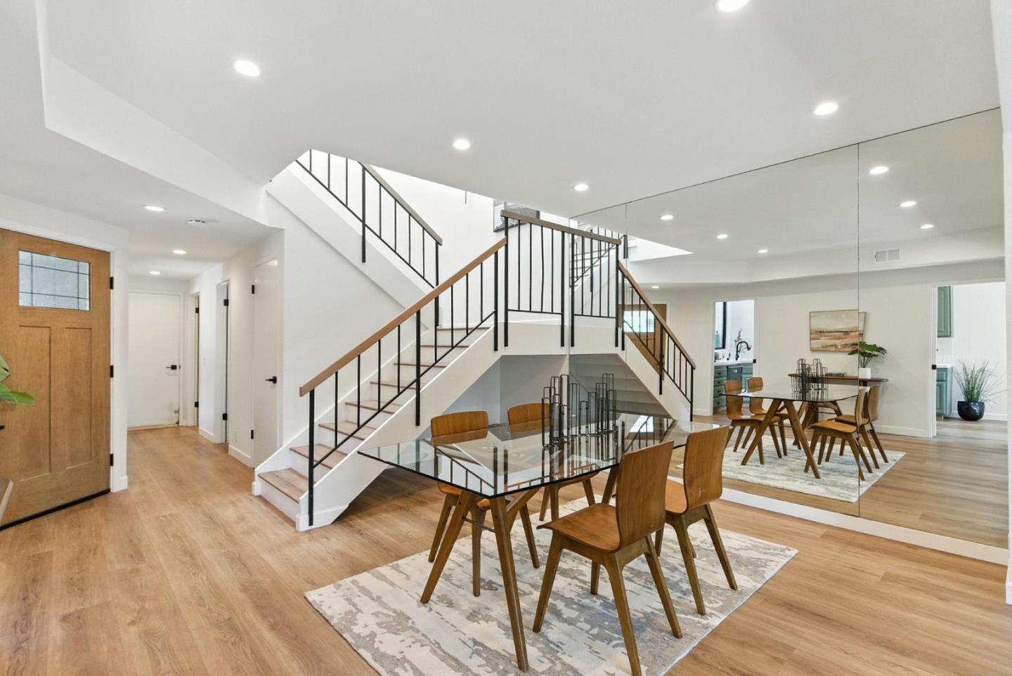 Detail Gallery Image 10 of 76 For 588 Marlin Ct, Redwood City,  CA 94065 - 2 Beds | 2/1 Baths