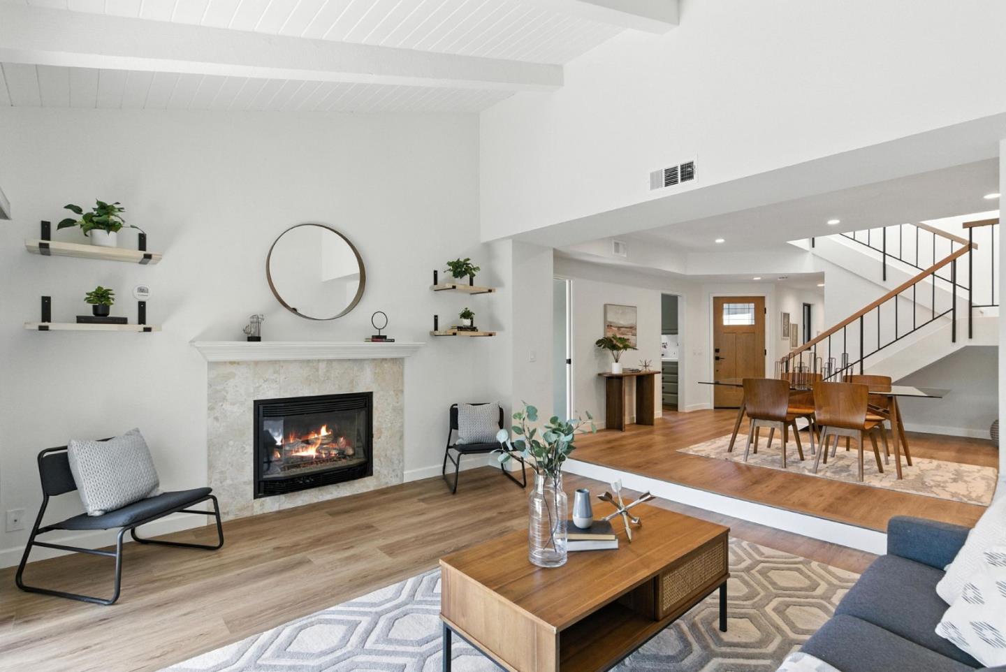 Detail Gallery Image 11 of 76 For 588 Marlin Ct, Redwood City,  CA 94065 - 2 Beds | 2/1 Baths