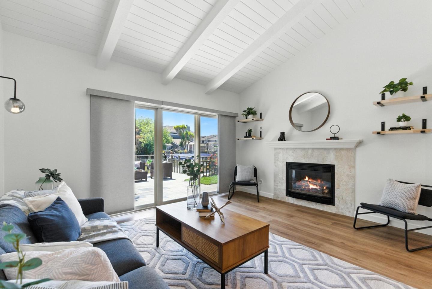 Detail Gallery Image 13 of 76 For 588 Marlin Ct, Redwood City,  CA 94065 - 2 Beds | 2/1 Baths