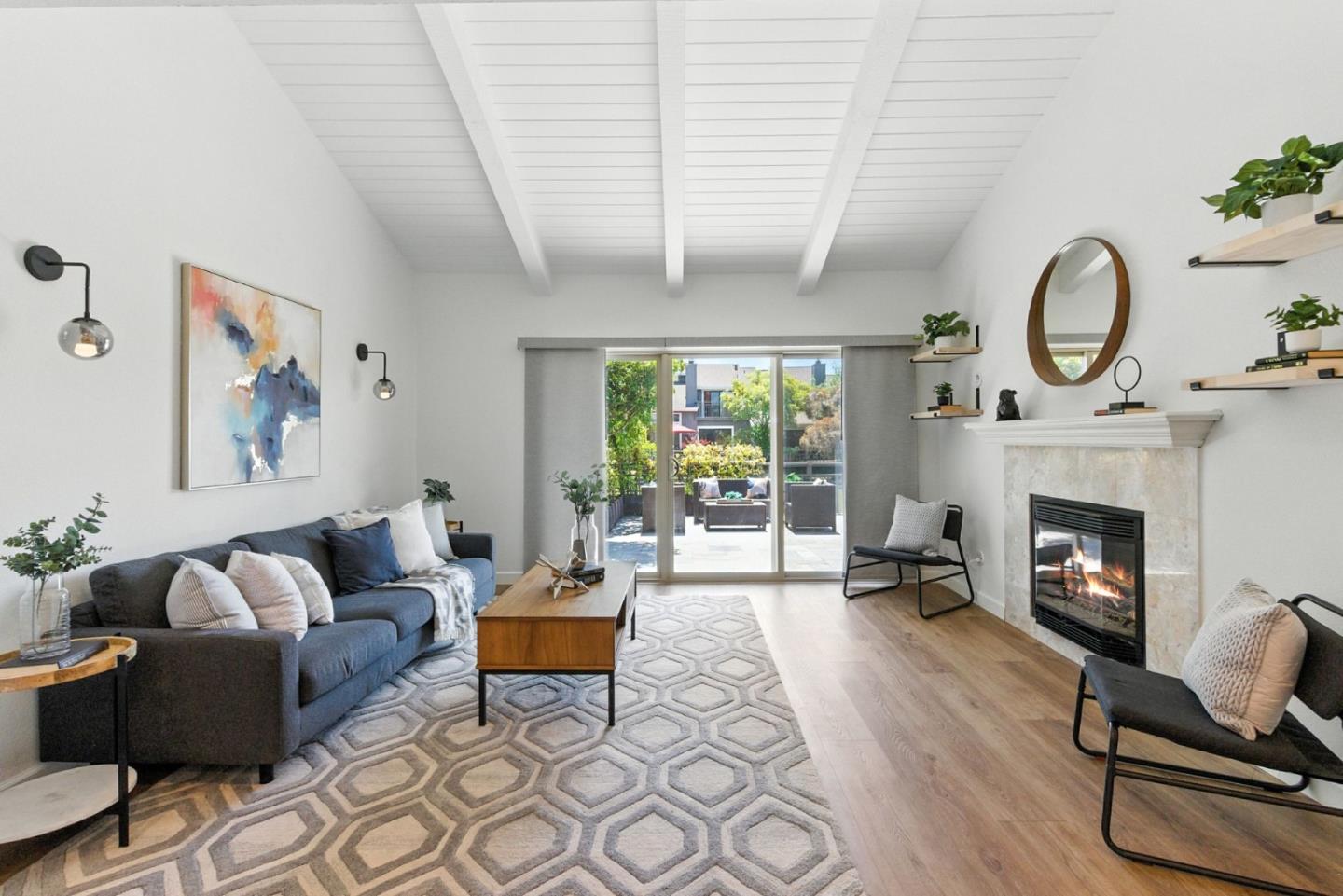 Detail Gallery Image 14 of 76 For 588 Marlin Ct, Redwood City,  CA 94065 - 2 Beds | 2/1 Baths