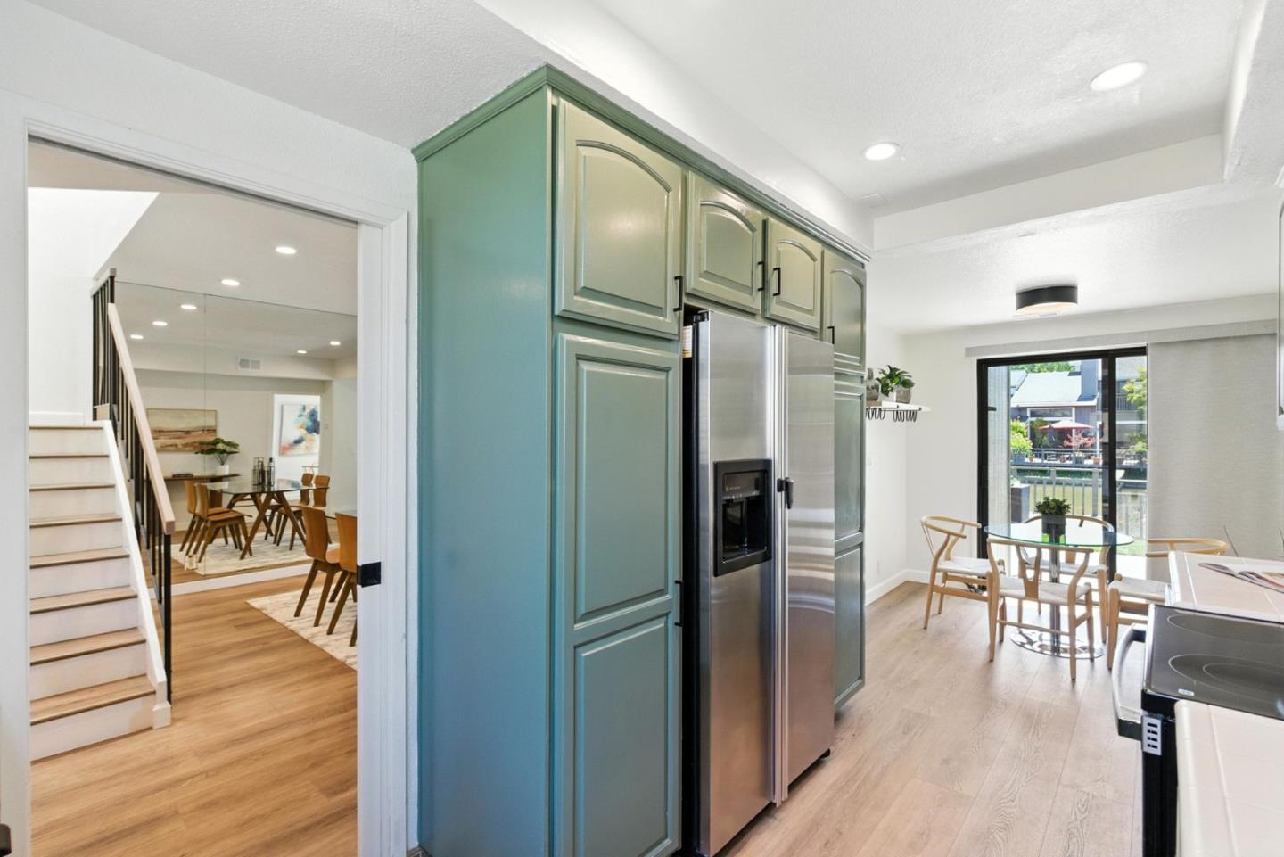 Detail Gallery Image 16 of 76 For 588 Marlin Ct, Redwood City,  CA 94065 - 2 Beds | 2/1 Baths