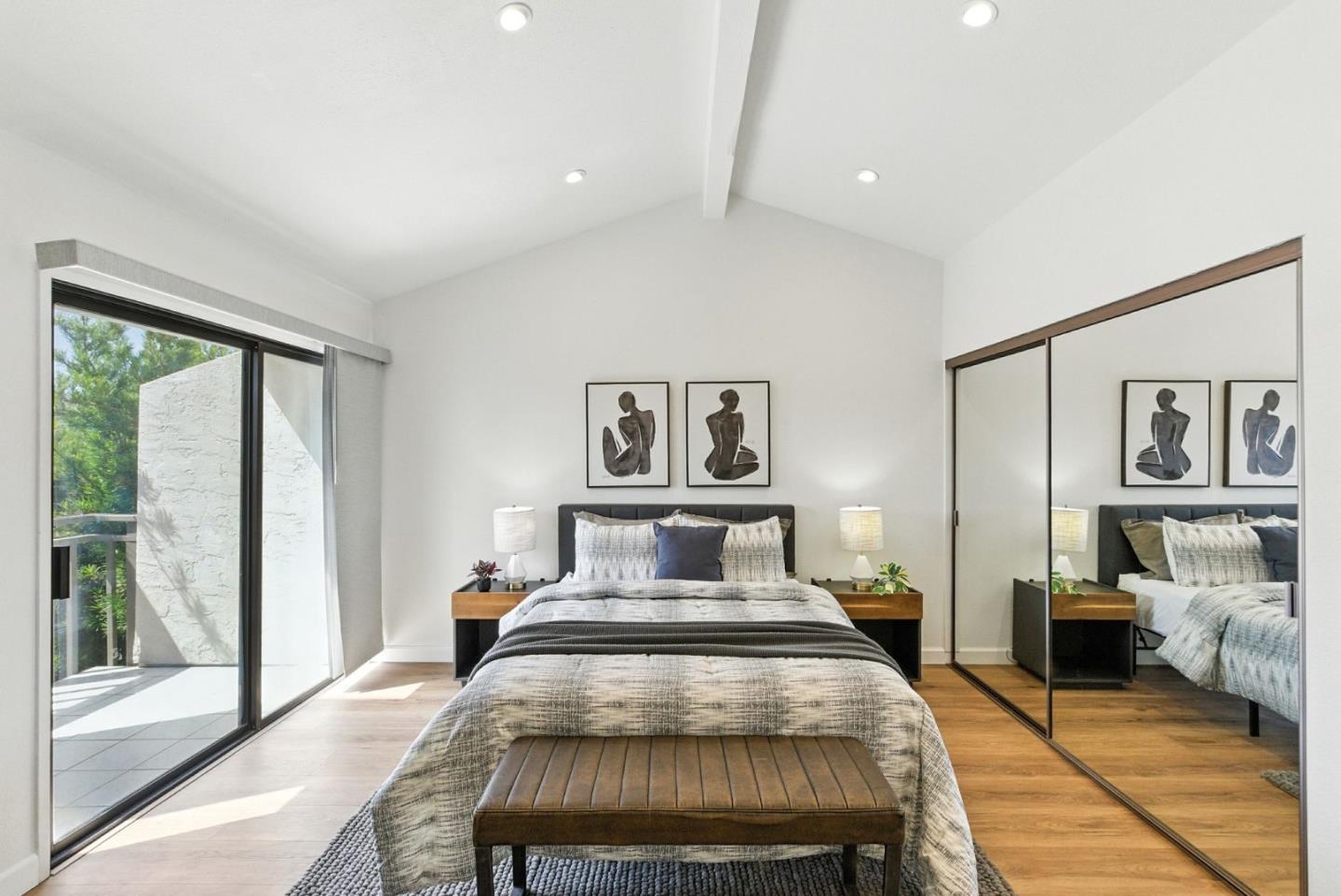 Detail Gallery Image 26 of 76 For 588 Marlin Ct, Redwood City,  CA 94065 - 2 Beds | 2/1 Baths