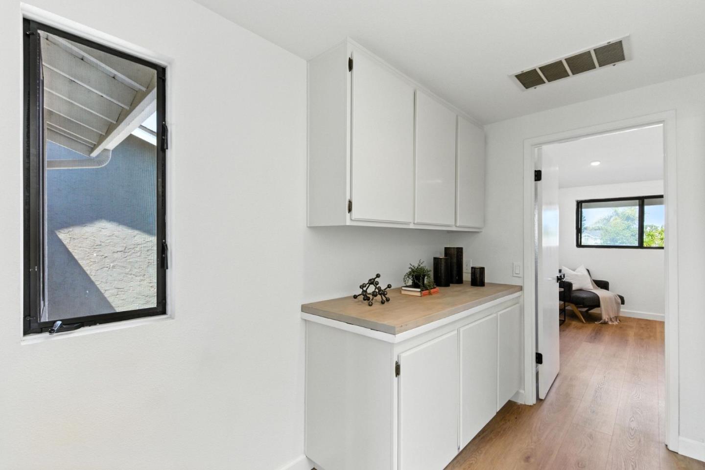 Detail Gallery Image 37 of 76 For 588 Marlin Ct, Redwood City,  CA 94065 - 2 Beds | 2/1 Baths
