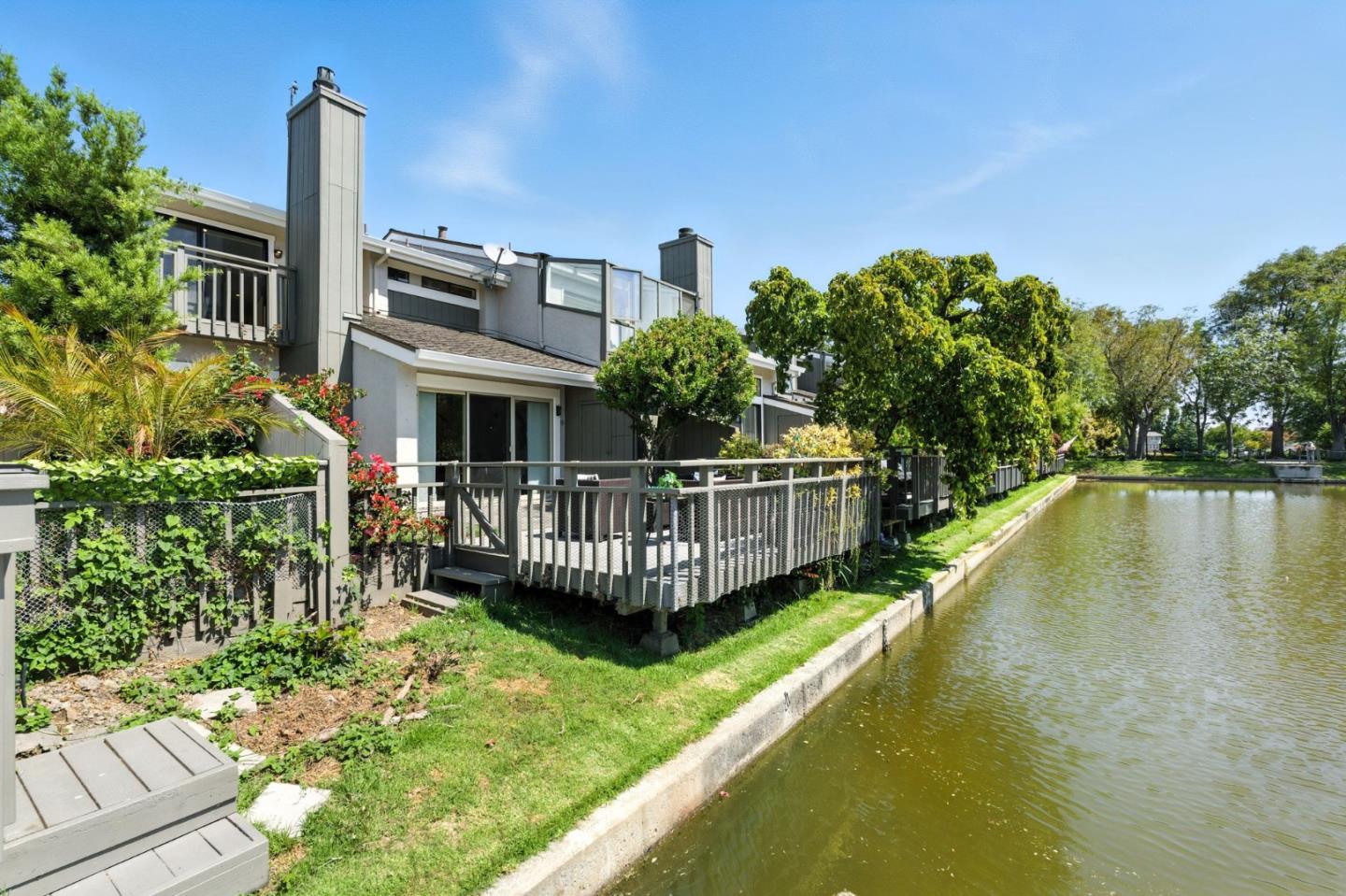Detail Gallery Image 48 of 76 For 588 Marlin Ct, Redwood City,  CA 94065 - 2 Beds | 2/1 Baths