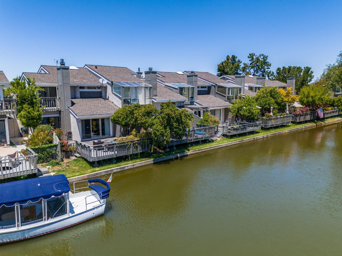 Detail Gallery Image 61 of 76 For 588 Marlin Ct, Redwood City,  CA 94065 - 2 Beds | 2/1 Baths