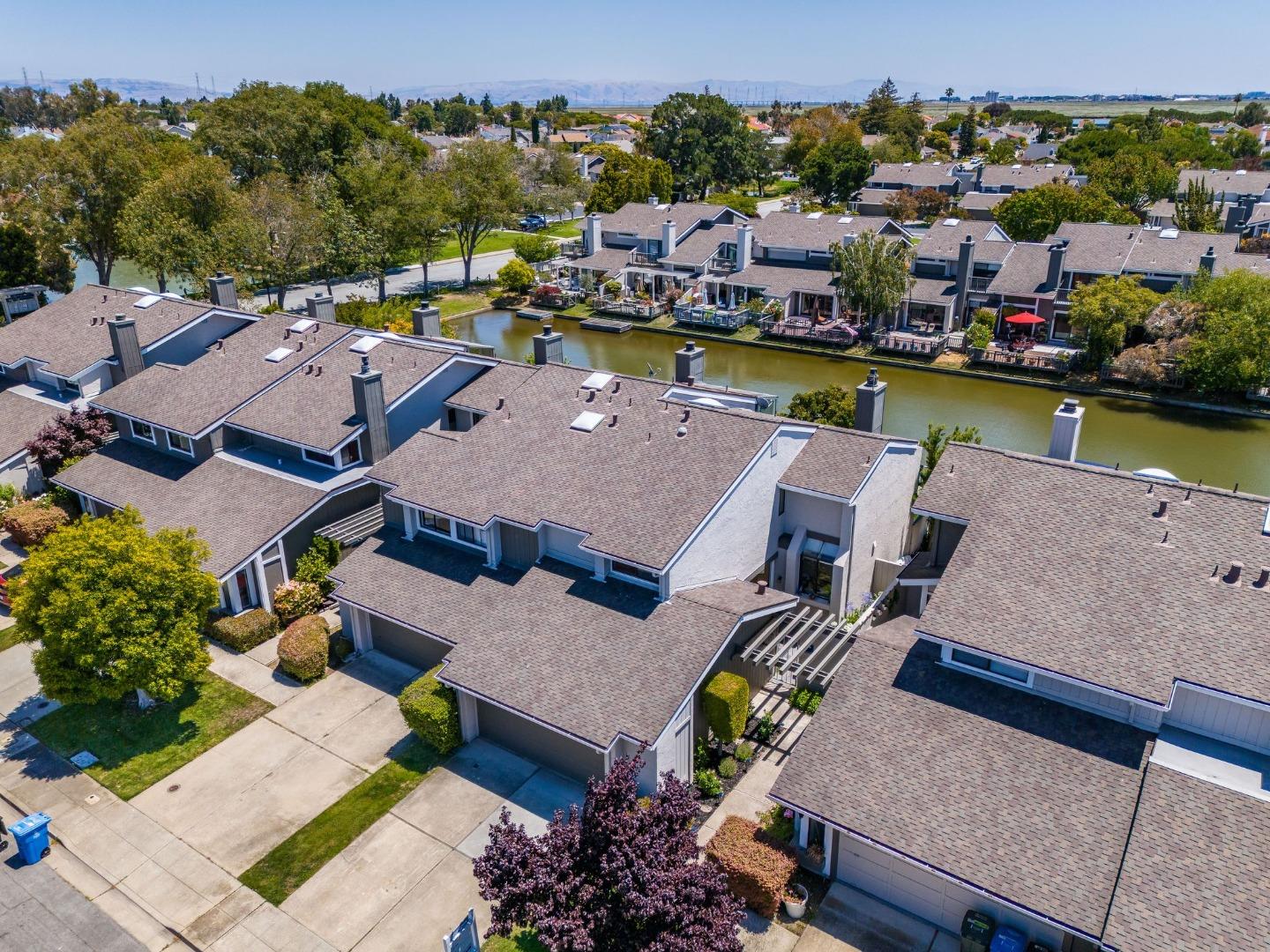 Detail Gallery Image 64 of 76 For 588 Marlin Ct, Redwood City,  CA 94065 - 2 Beds | 2/1 Baths