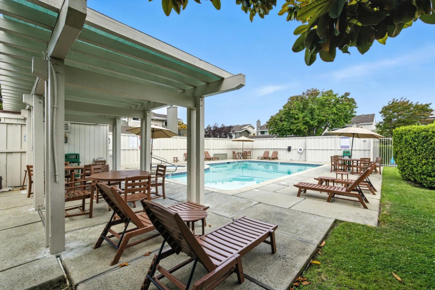 Detail Gallery Image 73 of 76 For 588 Marlin Ct, Redwood City,  CA 94065 - 2 Beds | 2/1 Baths