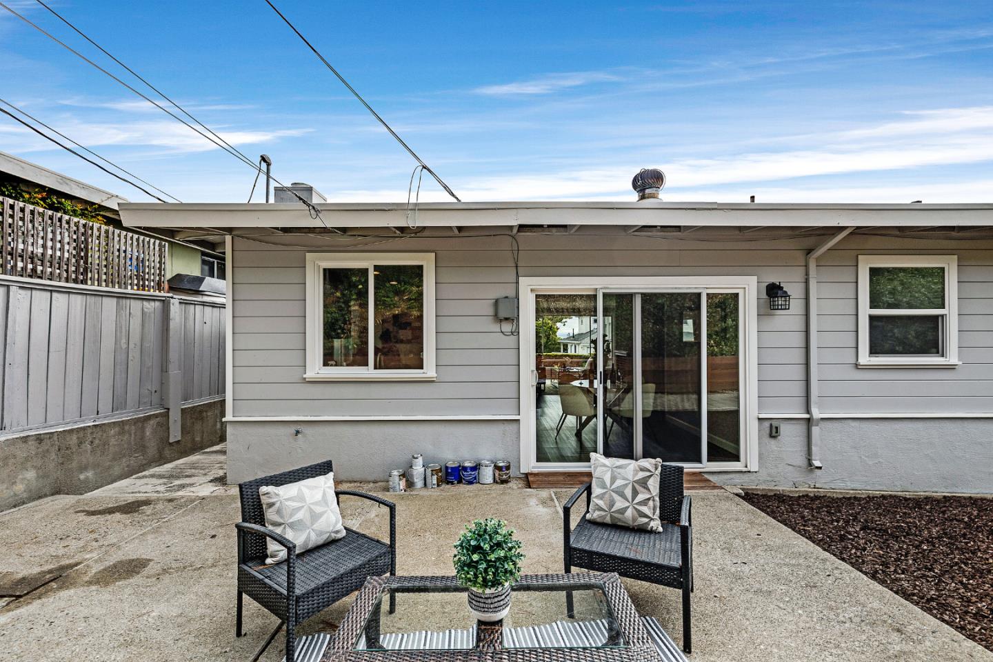 Detail Gallery Image 26 of 30 For 707 Cedar Ave, San Bruno,  CA 94066 - 3 Beds | 1 Baths