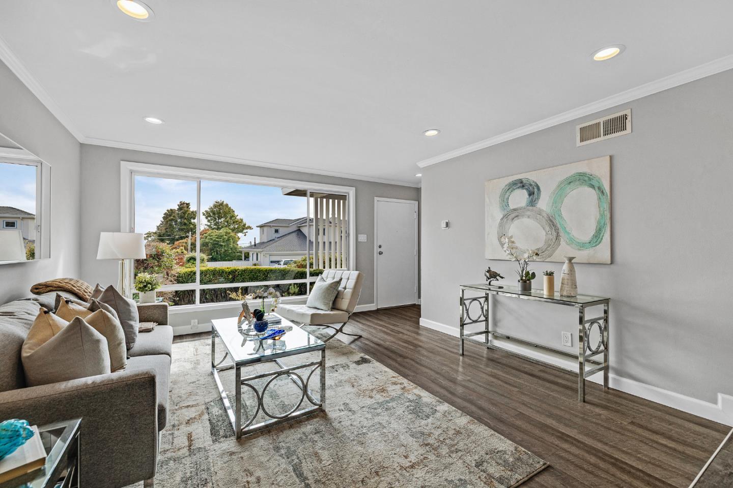 Detail Gallery Image 7 of 30 For 707 Cedar Ave, San Bruno,  CA 94066 - 3 Beds | 1 Baths