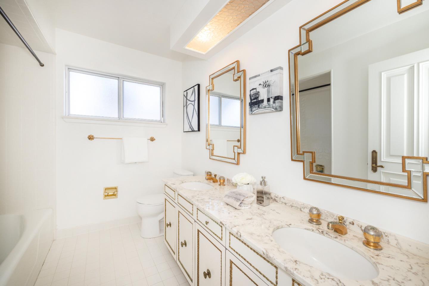 Detail Gallery Image 32 of 60 For 1822 Sebastian Dr, Burlingame,  CA 94010 - 4 Beds | 2/1 Baths