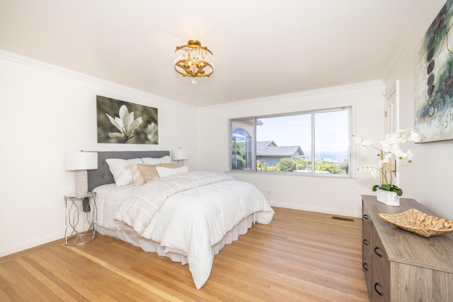 Detail Gallery Image 39 of 60 For 1822 Sebastian Dr, Burlingame,  CA 94010 - 4 Beds | 2/1 Baths