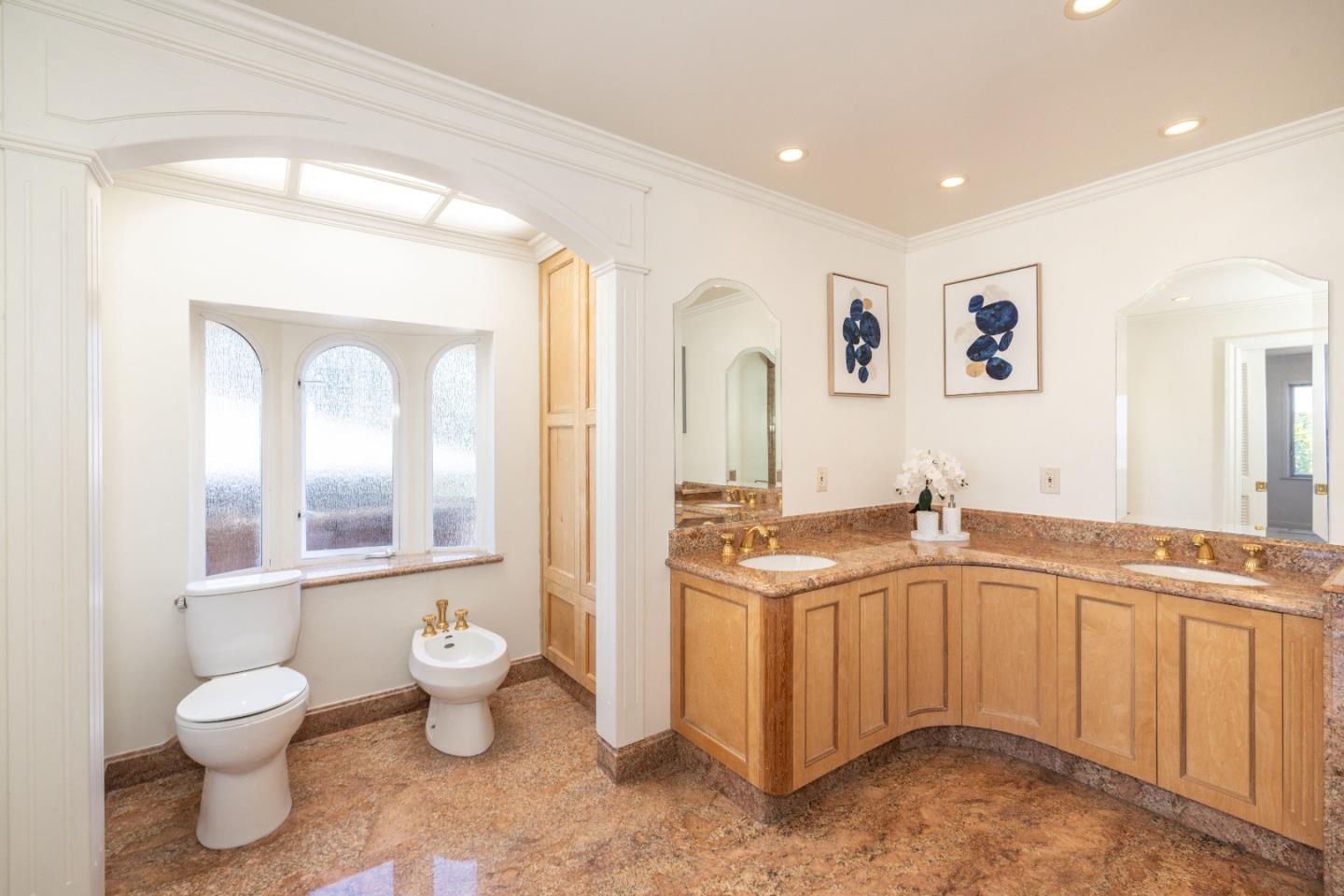 Detail Gallery Image 40 of 60 For 1822 Sebastian Dr, Burlingame,  CA 94010 - 4 Beds | 2/1 Baths
