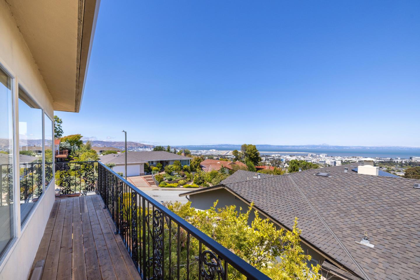 Detail Gallery Image 45 of 60 For 1822 Sebastian Dr, Burlingame,  CA 94010 - 4 Beds | 2/1 Baths