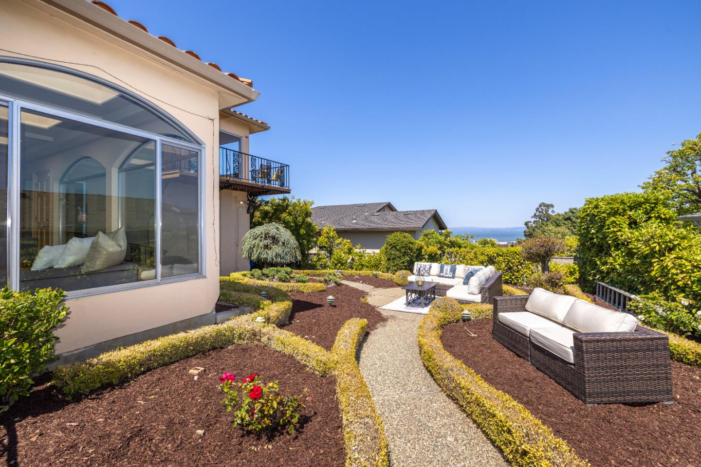 Detail Gallery Image 48 of 60 For 1822 Sebastian Dr, Burlingame,  CA 94010 - 4 Beds | 2/1 Baths