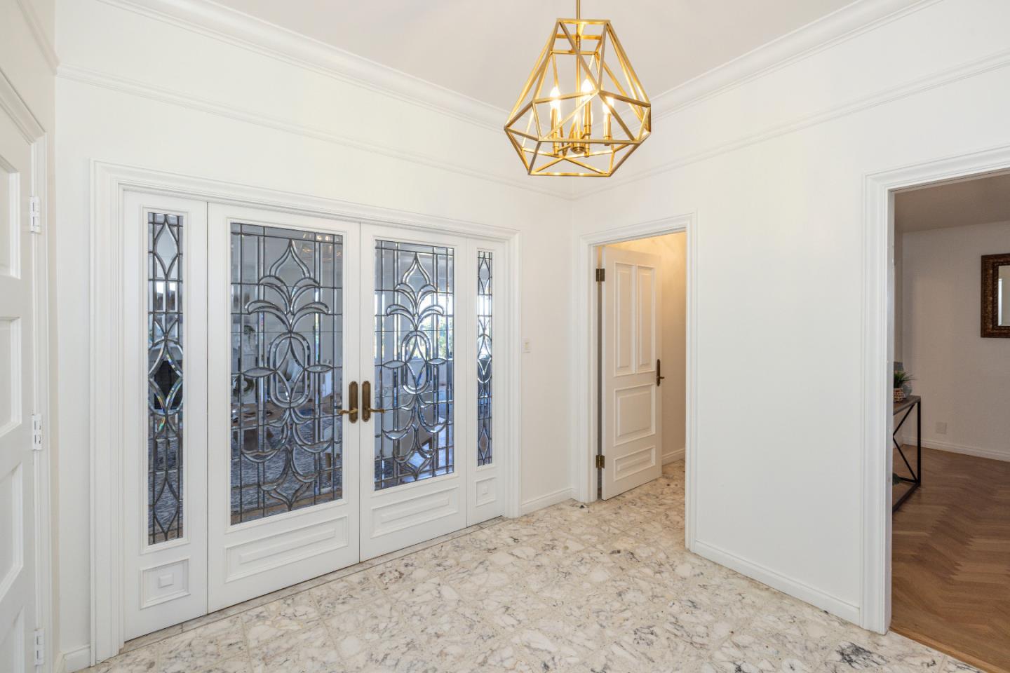 Detail Gallery Image 5 of 60 For 1822 Sebastian Dr, Burlingame,  CA 94010 - 4 Beds | 2/1 Baths