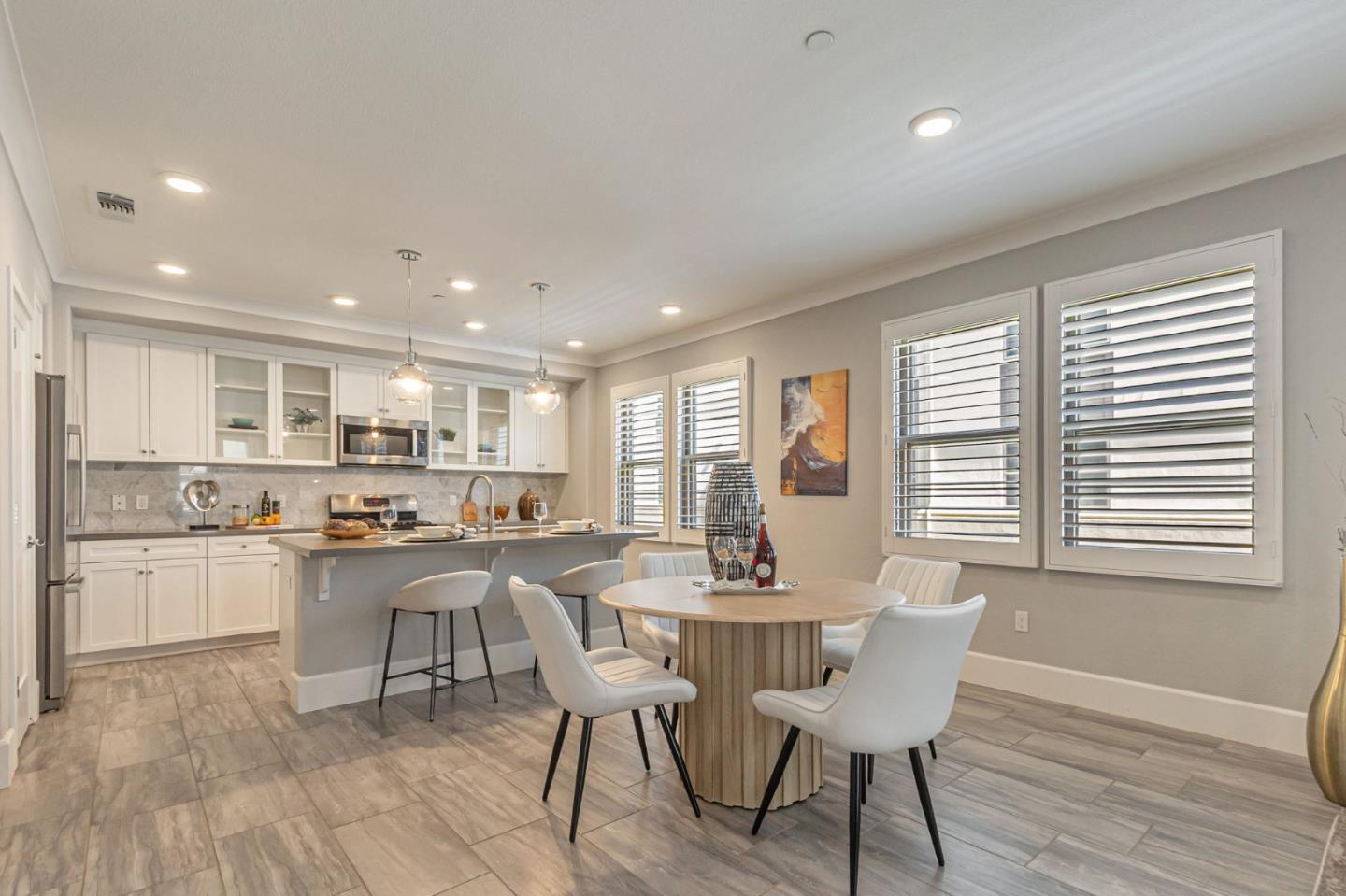 Detail Gallery Image 8 of 25 For 1057 Foxglove Pl #202,  San Jose,  CA 95131 - 3 Beds | 2/1 Baths