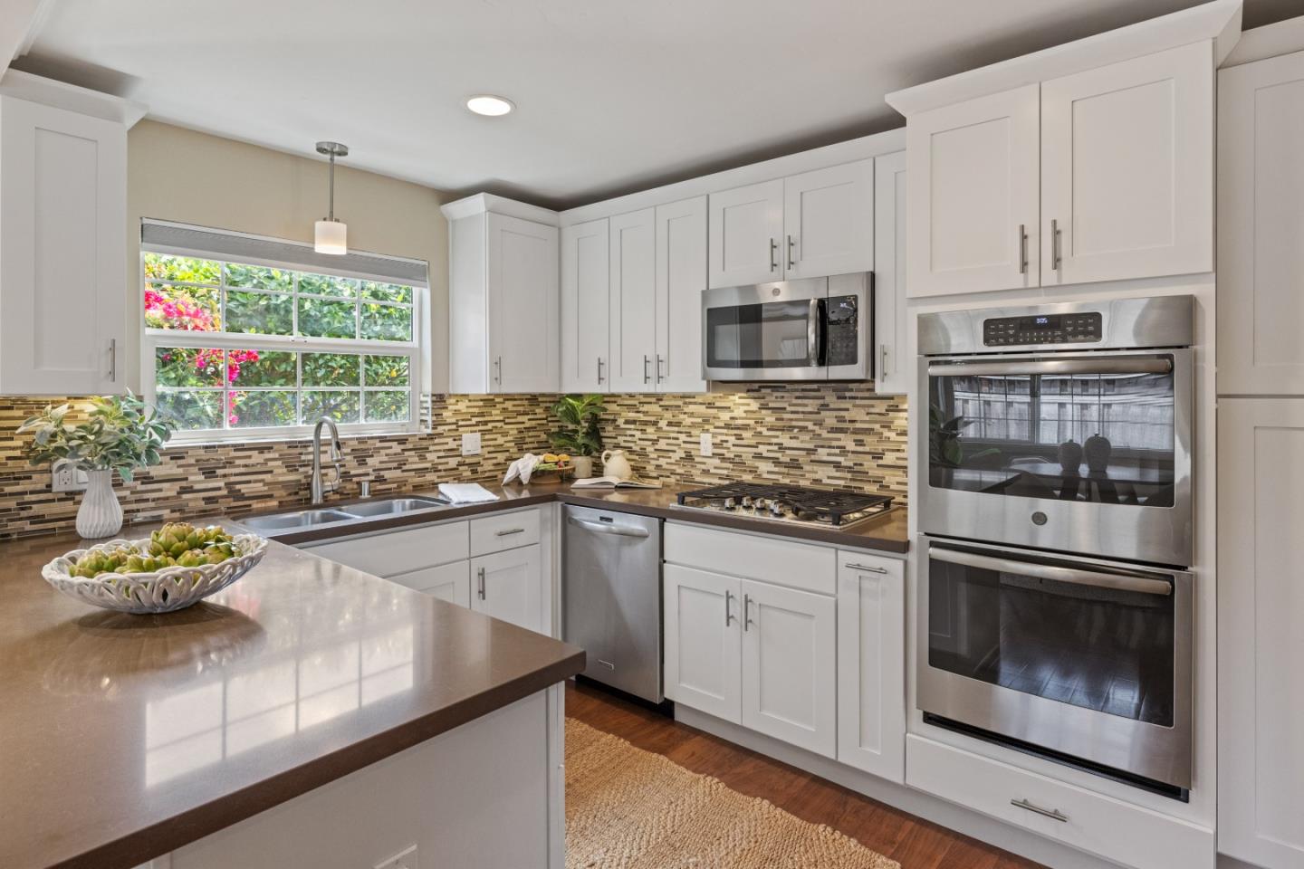 Detail Gallery Image 5 of 18 For 209 Orange Dr, Salinas,  CA 93901 - 3 Beds | 1/1 Baths