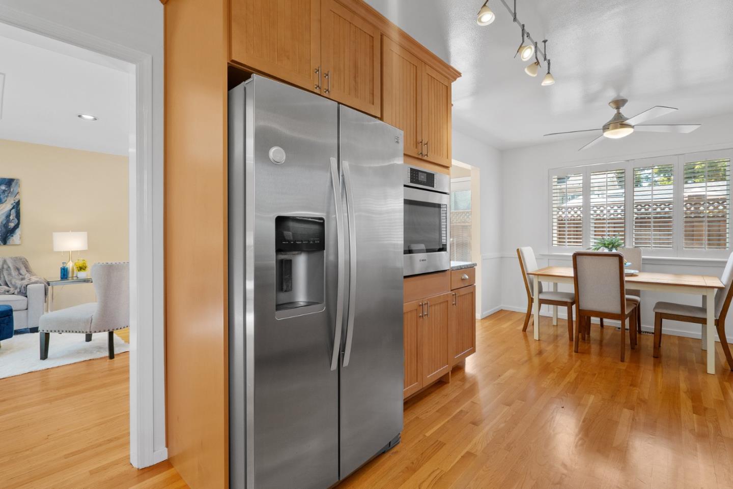 Detail Gallery Image 13 of 44 For 3370 Coffee Ln, Santa Cruz,  CA 95062 - 3 Beds | 2 Baths