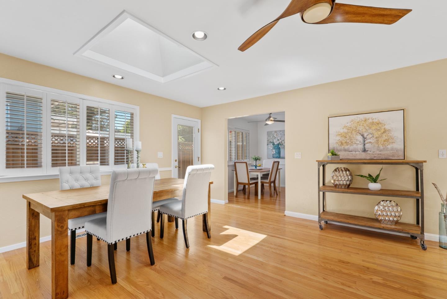 Detail Gallery Image 18 of 44 For 3370 Coffee Ln, Santa Cruz,  CA 95062 - 3 Beds | 2 Baths
