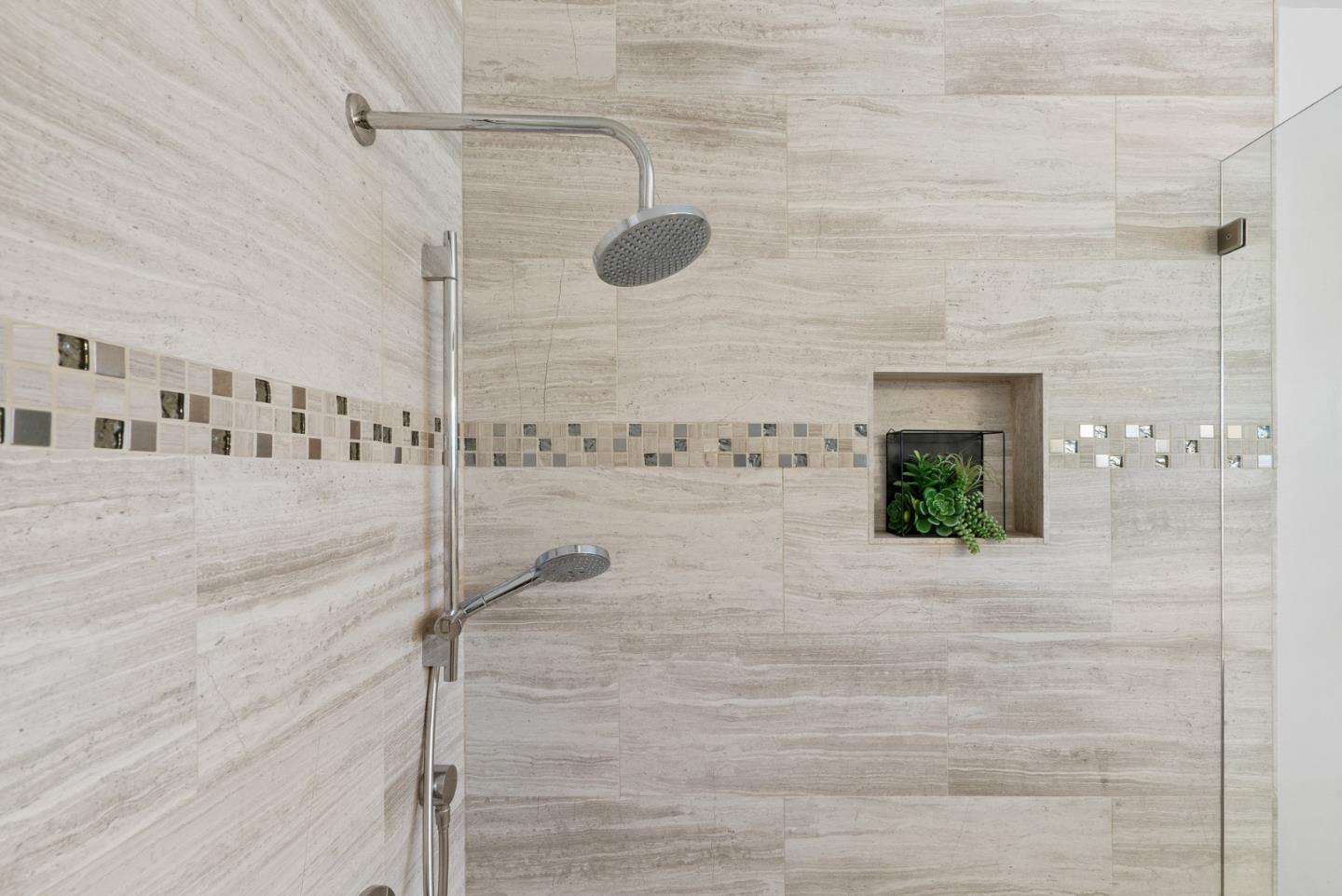 Detail Gallery Image 24 of 44 For 3370 Coffee Ln, Santa Cruz,  CA 95062 - 3 Beds | 2 Baths