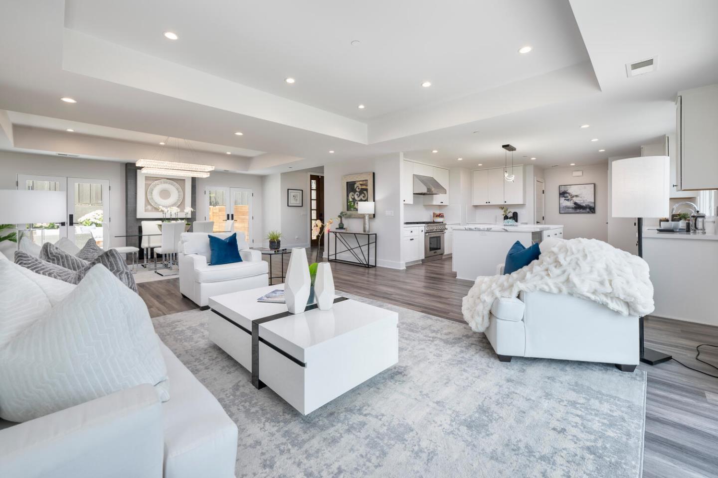 Detail Gallery Image 14 of 48 For 30 Calaveras Ct, Hillsborough,  CA 94010 - 4 Beds | 2/1 Baths