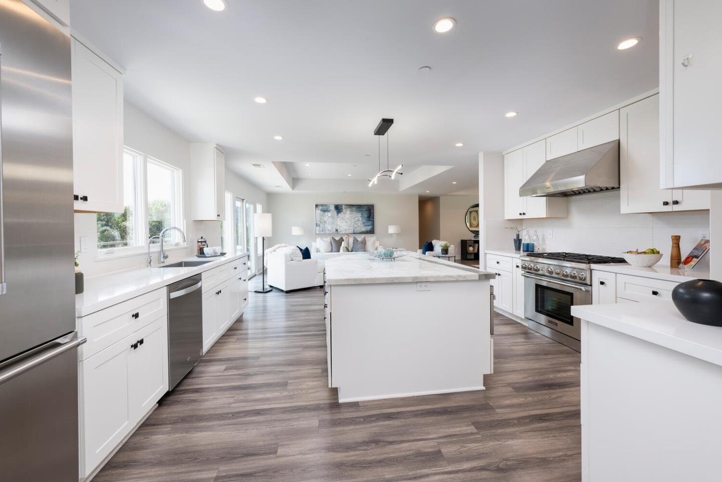 Detail Gallery Image 17 of 48 For 30 Calaveras Ct, Hillsborough,  CA 94010 - 4 Beds | 2/1 Baths