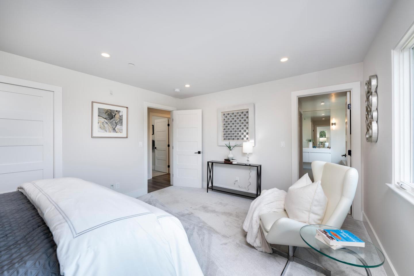 Detail Gallery Image 23 of 48 For 30 Calaveras Ct, Hillsborough,  CA 94010 - 4 Beds | 2/1 Baths