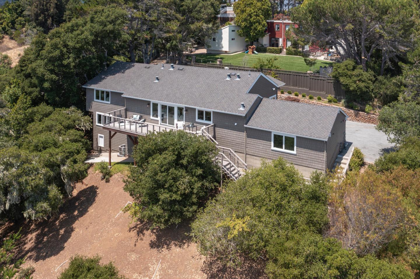 Detail Gallery Image 44 of 48 For 30 Calaveras Ct, Hillsborough,  CA 94010 - 4 Beds | 2/1 Baths