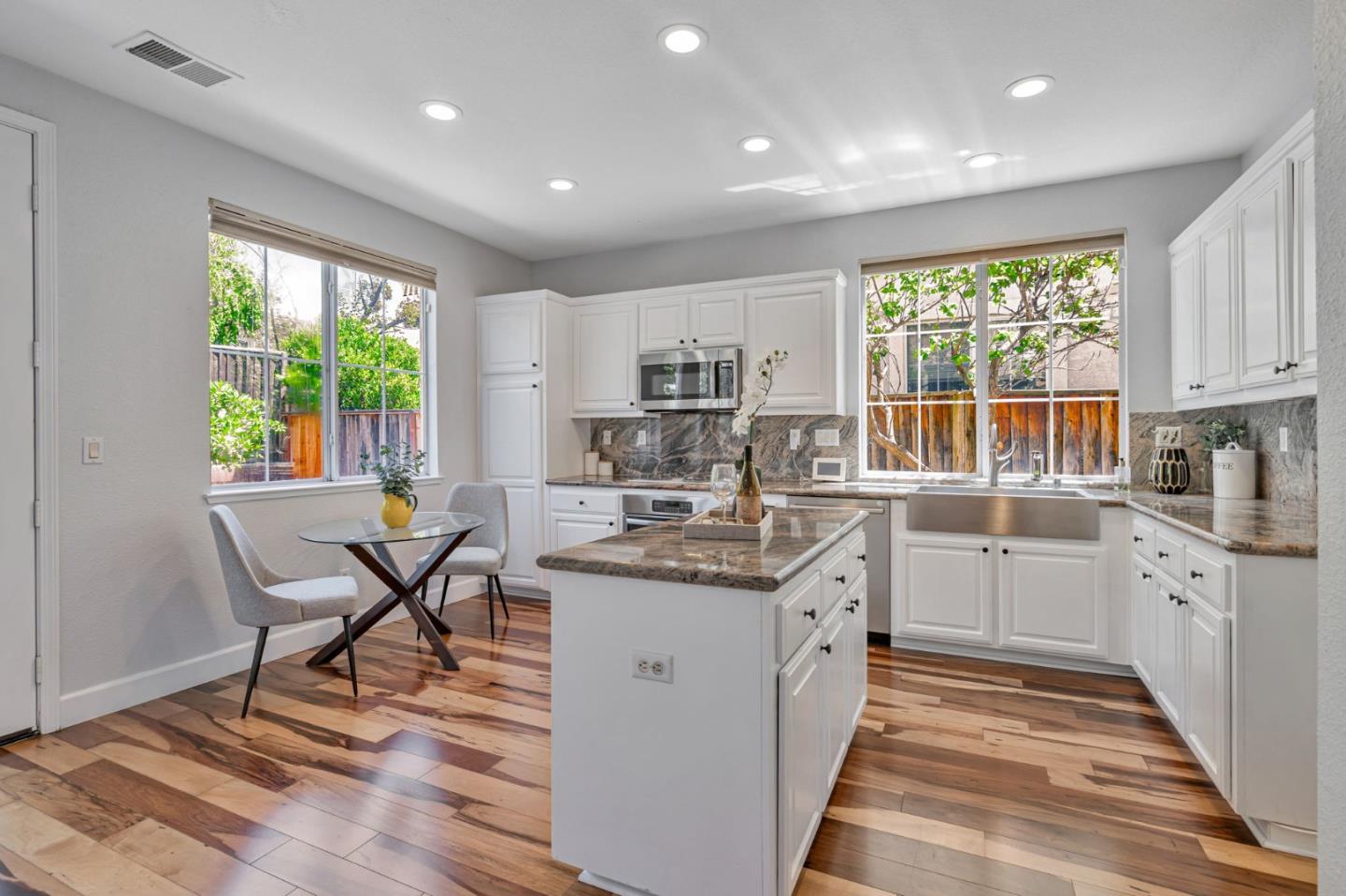 Detail Gallery Image 13 of 63 For 2220 Pettigrew Dr, San Jose,  CA 95148 - 4 Beds | 2/1 Baths