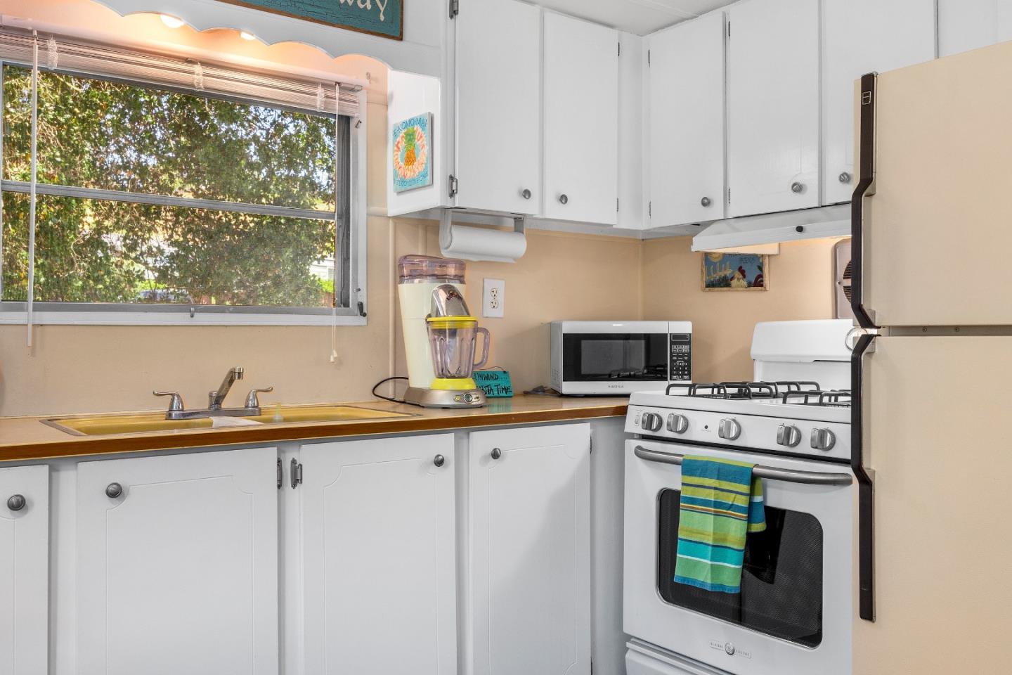 Detail Gallery Image 12 of 32 For 100 Rodeo Gulch Rd #142,  Soquel,  CA 95073 - 1 Beds | 1 Baths