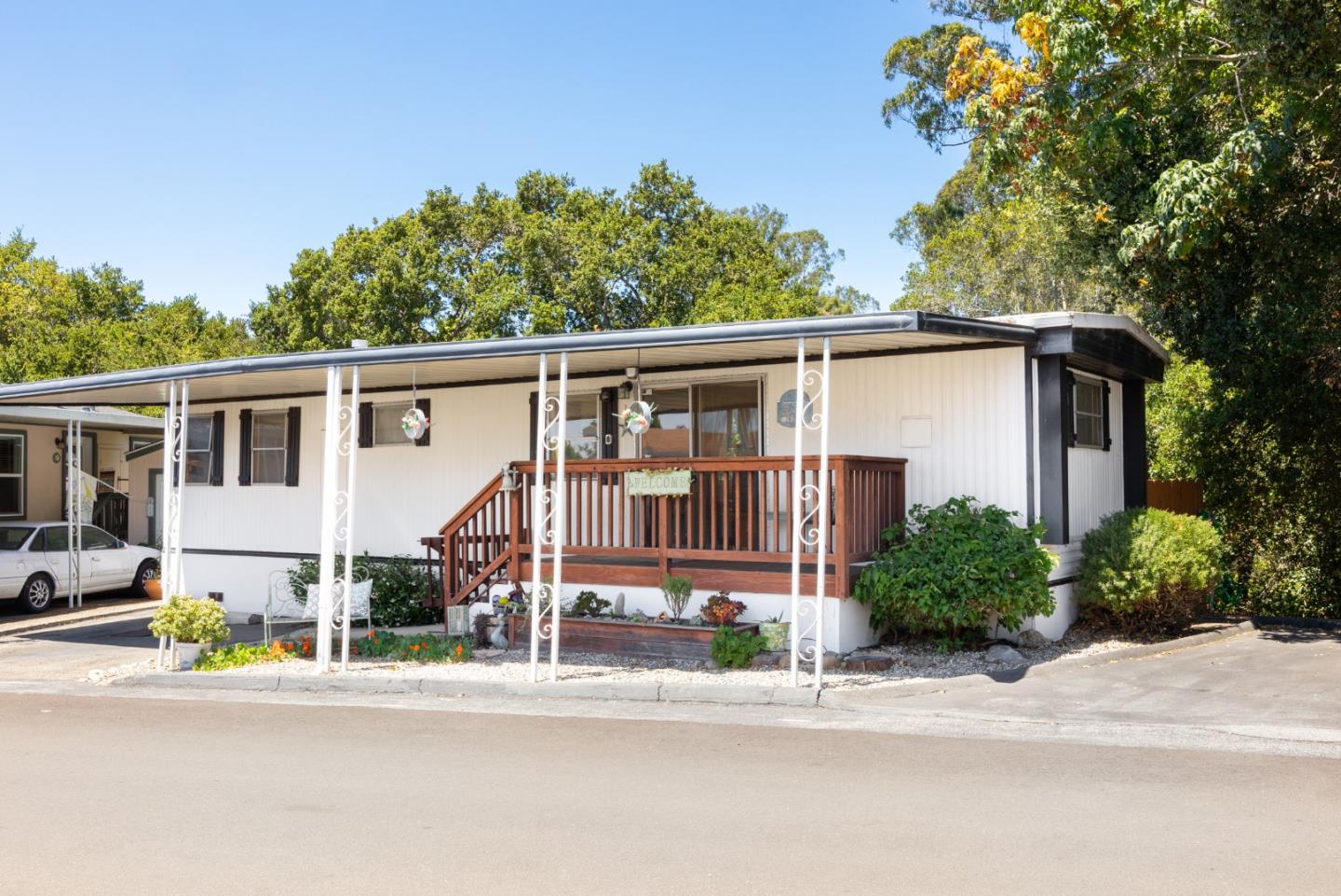 Detail Gallery Image 2 of 32 For 100 Rodeo Gulch Rd #142,  Soquel,  CA 95073 - 1 Beds | 1 Baths
