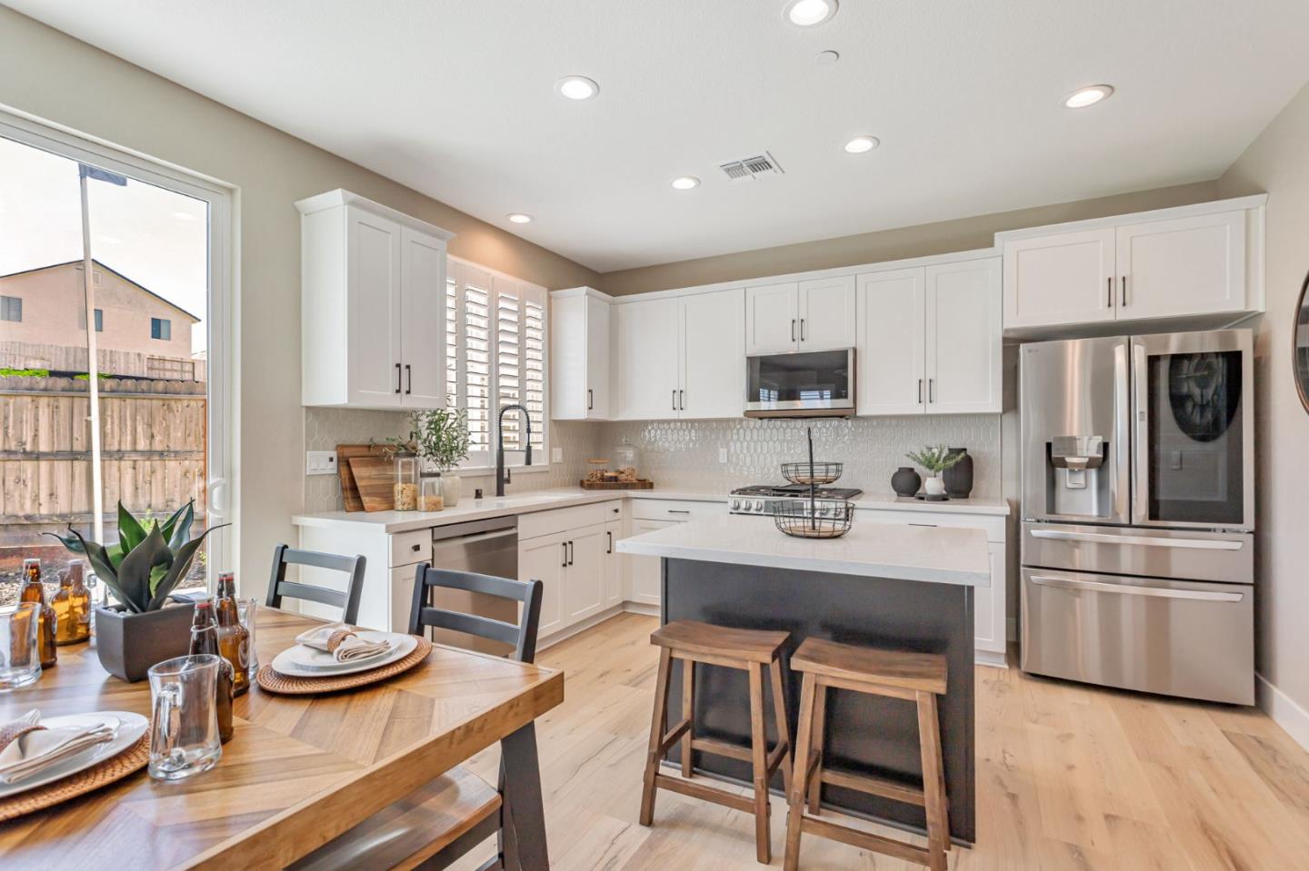 Detail Gallery Image 18 of 73 For 1153 Coyote Peak Way, Hollister,  CA 95023 - 4 Beds | 3 Baths