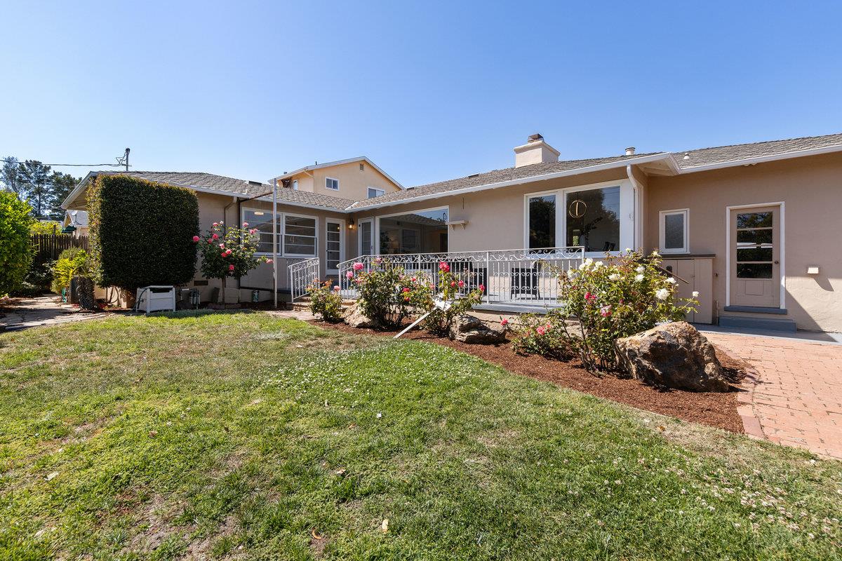 Detail Gallery Image 32 of 34 For 1202 Woodland Dr, San Mateo,  CA 94402 - 3 Beds | 2 Baths