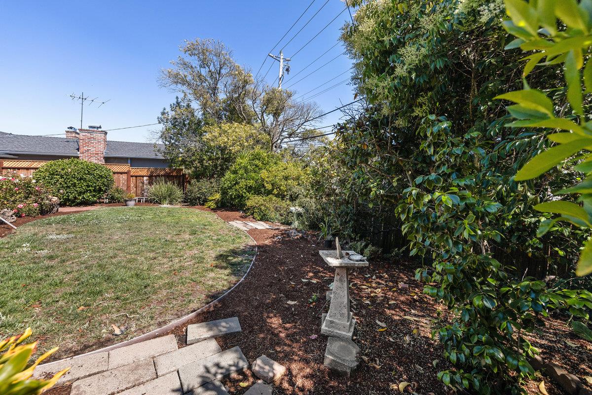 Detail Gallery Image 34 of 34 For 1202 Woodland Dr, San Mateo,  CA 94402 - 3 Beds | 2 Baths