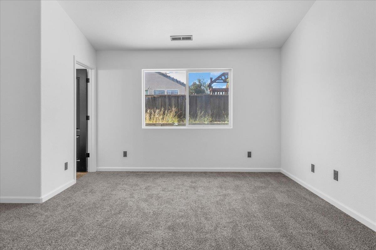 Detail Gallery Image 17 of 30 For 1250 Greenleaf Loop, Greenfield,  CA 93927 - 3 Beds | 2 Baths