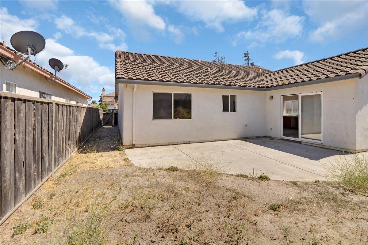 Detail Gallery Image 29 of 30 For 1250 Greenleaf Loop, Greenfield,  CA 93927 - 3 Beds | 2 Baths