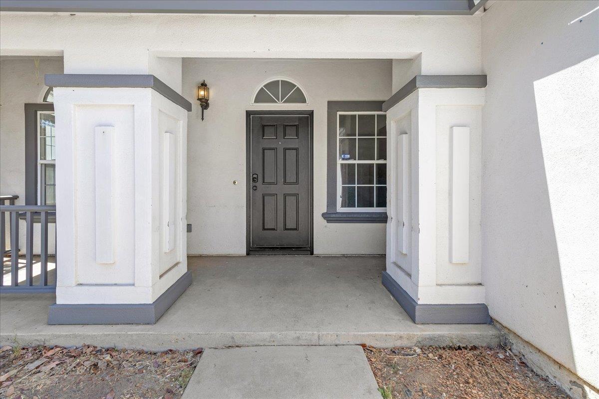 Detail Gallery Image 4 of 30 For 1250 Greenleaf Loop, Greenfield,  CA 93927 - 3 Beds | 2 Baths