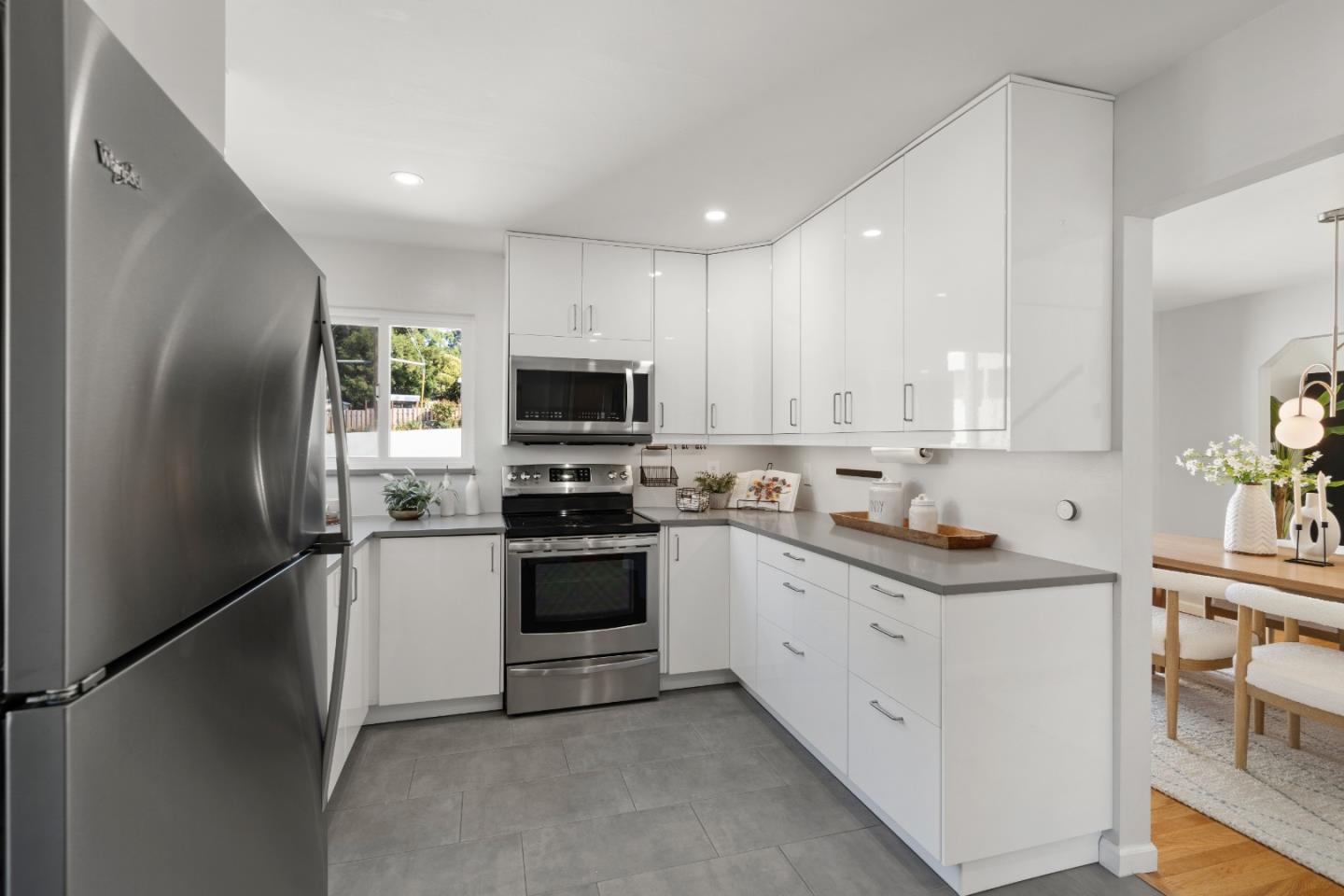 Detail Gallery Image 14 of 43 For 485 San Bruno Ave, Brisbane,  CA 94005 - 2 Beds | 1 Baths