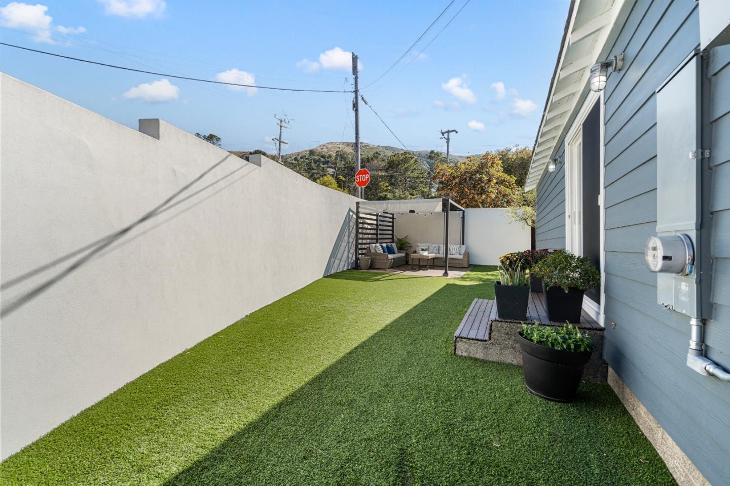 Detail Gallery Image 29 of 43 For 485 San Bruno Ave, Brisbane,  CA 94005 - 2 Beds | 1 Baths