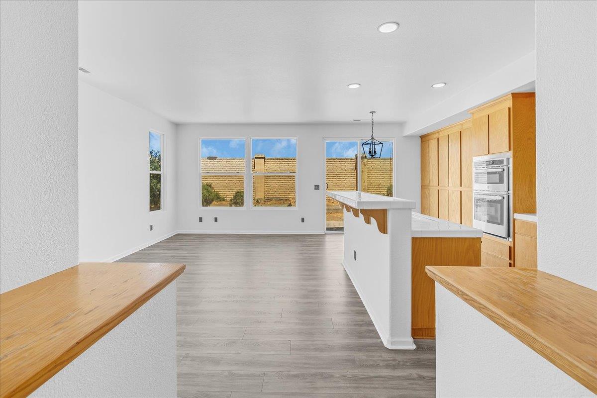 Detail Gallery Image 11 of 37 For 1233 Greenleaf Loop, Greenfield,  CA 93927 - 4 Beds | 3 Baths