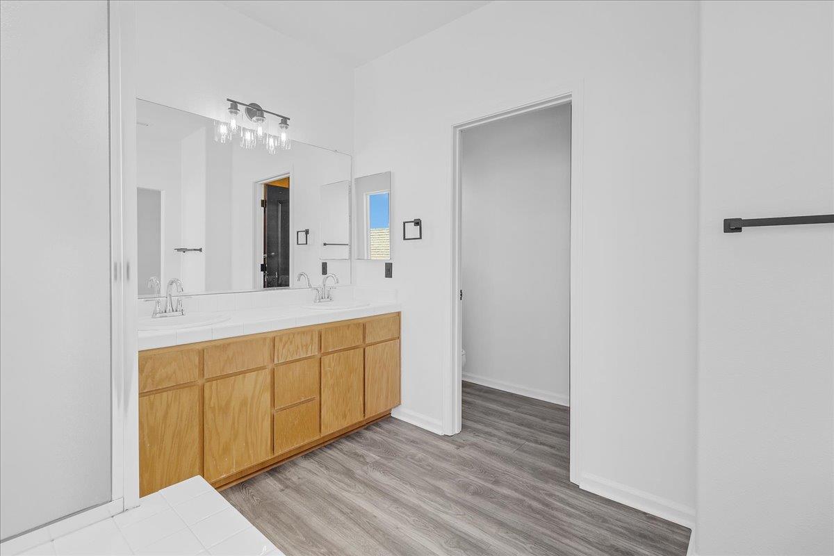 Detail Gallery Image 22 of 37 For 1233 Greenleaf Loop, Greenfield,  CA 93927 - 4 Beds | 3 Baths